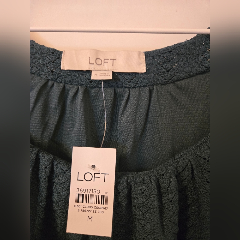 NWT LOFT Dark Green Textured Over The Shoulder Blouse‎ - Picture 2 of 7